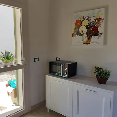 Santa Lucia מרינה די קמפו