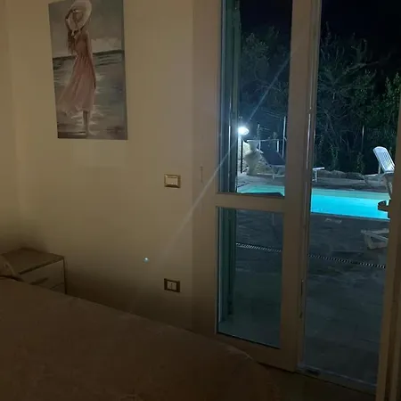 Santa Lucia Βίλα *